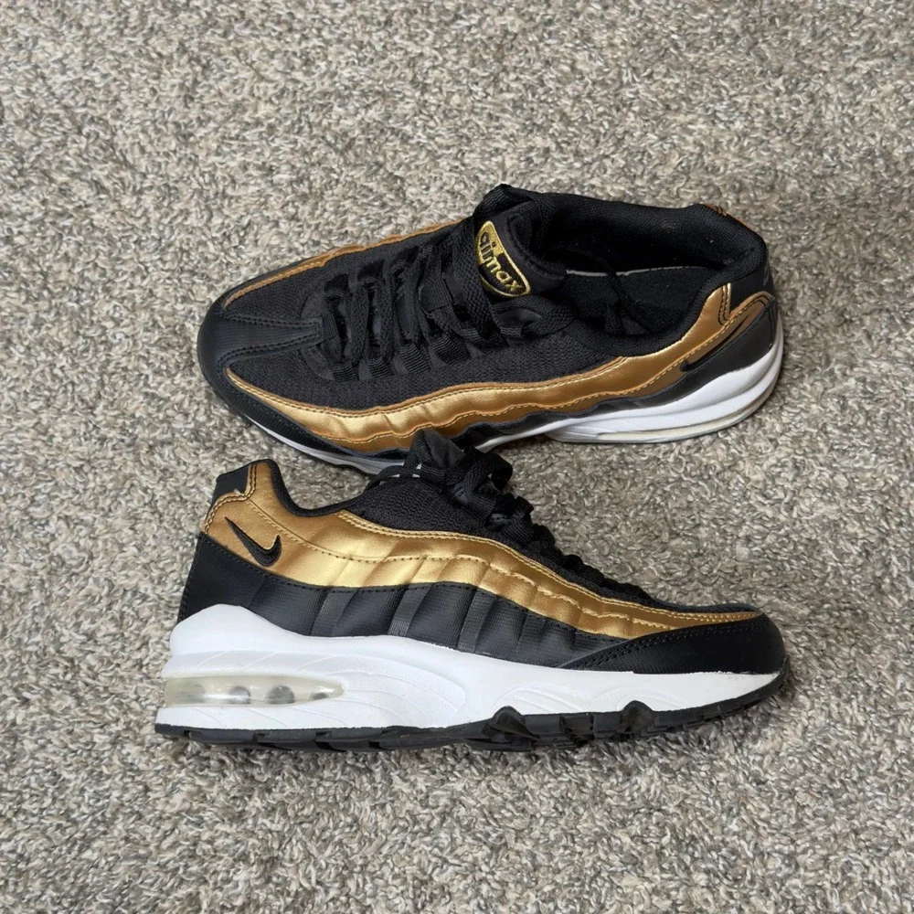 Nike Air Max 95 GS gold/Black Kids Sneakers 905348-032 Size 4Y